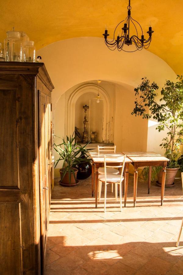 L'Aromatario Bed & Breakfast Neive Exterior photo