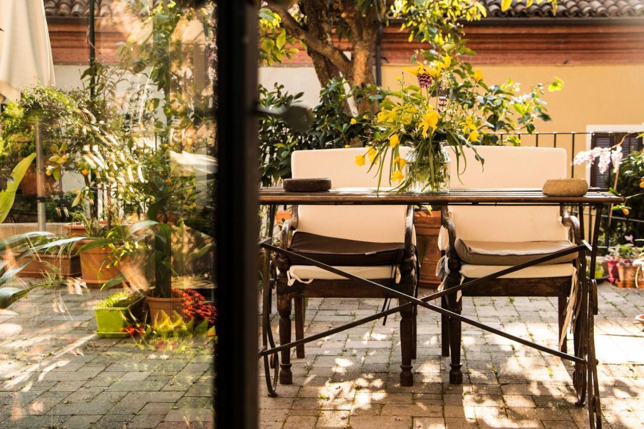 L'Aromatario Bed & Breakfast Neive Exterior photo